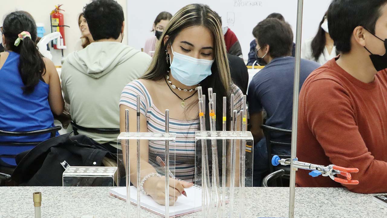 Estudiantes de la sede Guayaquil inician sus clases de manera presencial