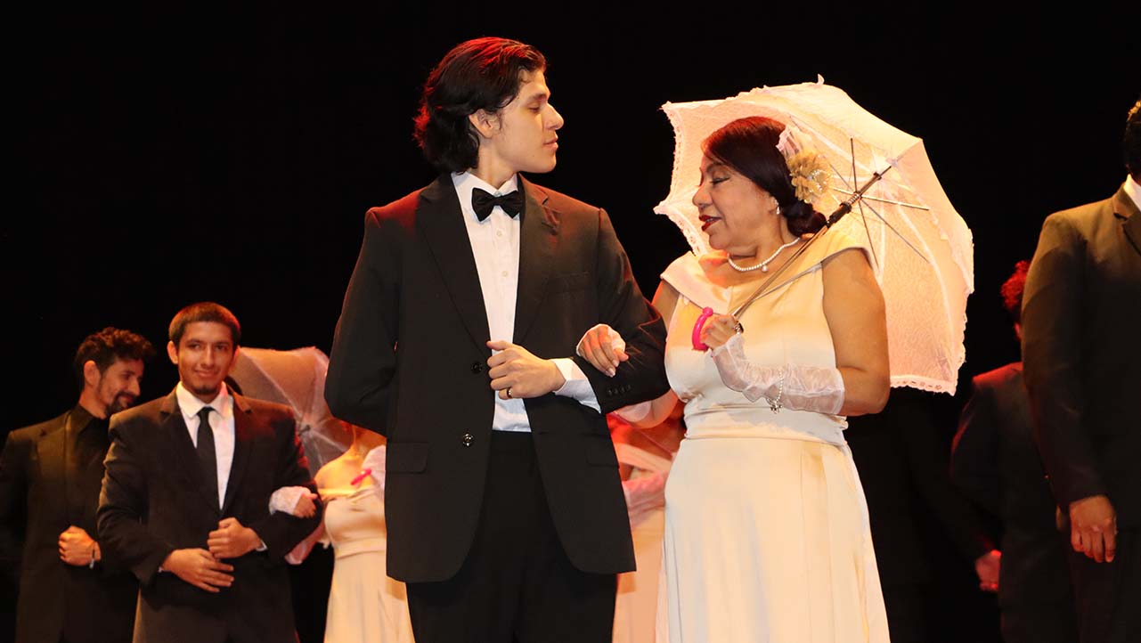 The play “La coronación de Popea” presented in our branch campus in Guayaquil