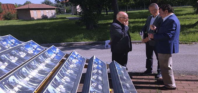 Padre Javier Herrán en las instalaciones de la UNIFE