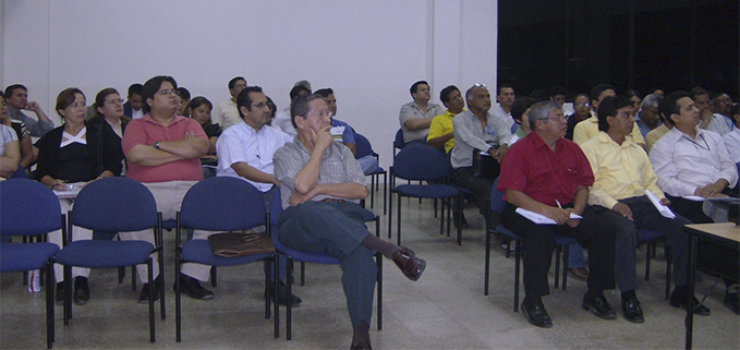 Profesionales de diferentes ramas participan de los cursos de educación continua.