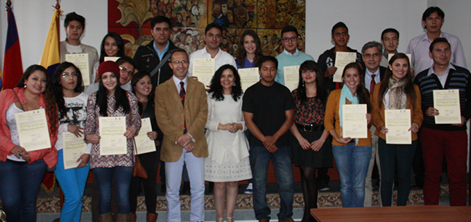 Professor Viviana Montalvo with UPM professors and UPS students