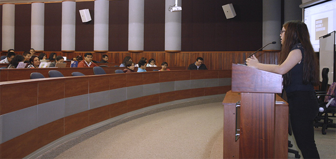 UPS student Alejandra Ordóñez during her talk