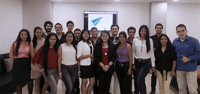 Estudiantes que participaron de la conferencia