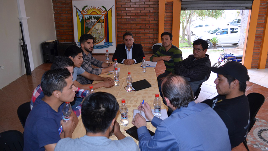 Reunión junto a las autoridades del cantón Guachapala