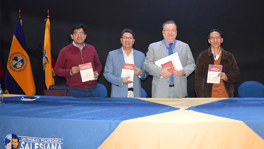 (De izq.) P. Jaime Chela, Vicente Plasencia (autor), José Juncosa y Eduardo Paucar