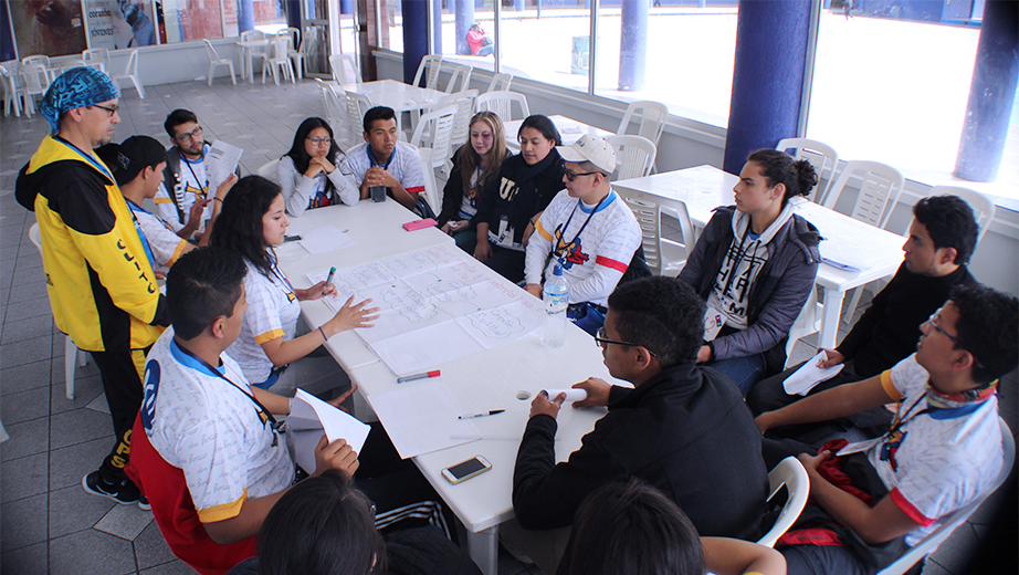 Students who attended the meeting