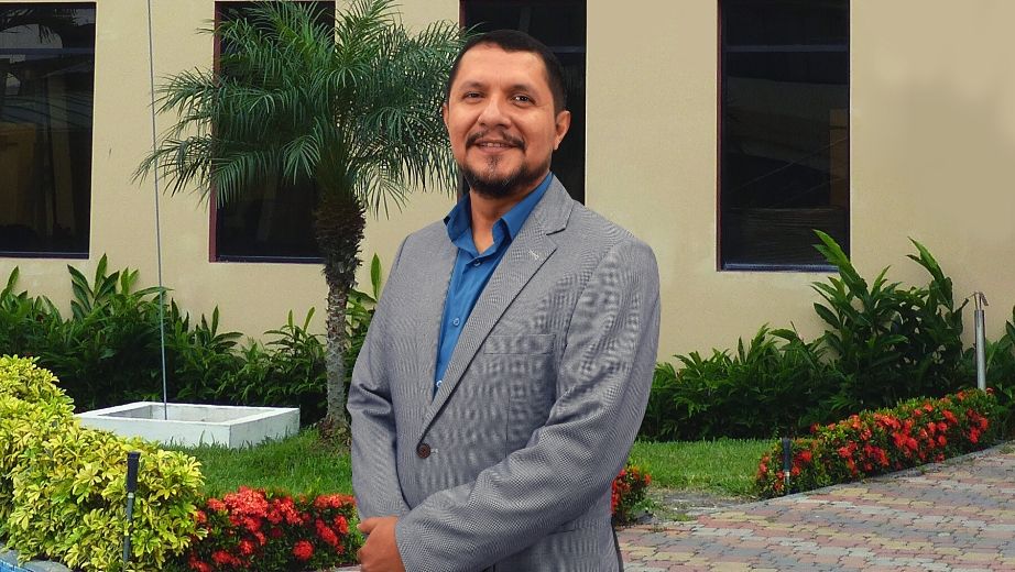 Raúl Álvarez Guale, nuevo Vicerrector de la sede Guayaquil