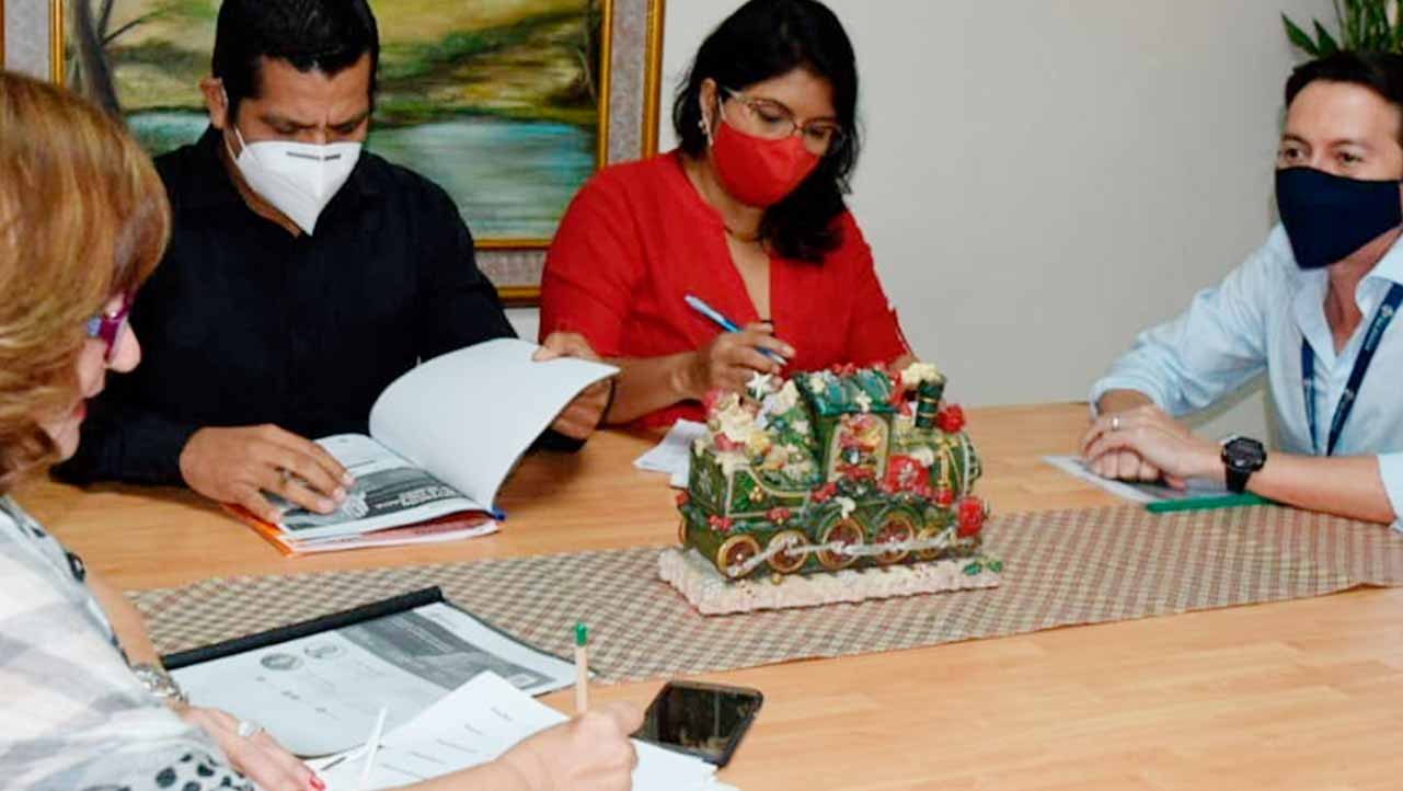 Meeting between Orlando Bustamante and Luzmila Nicolalde