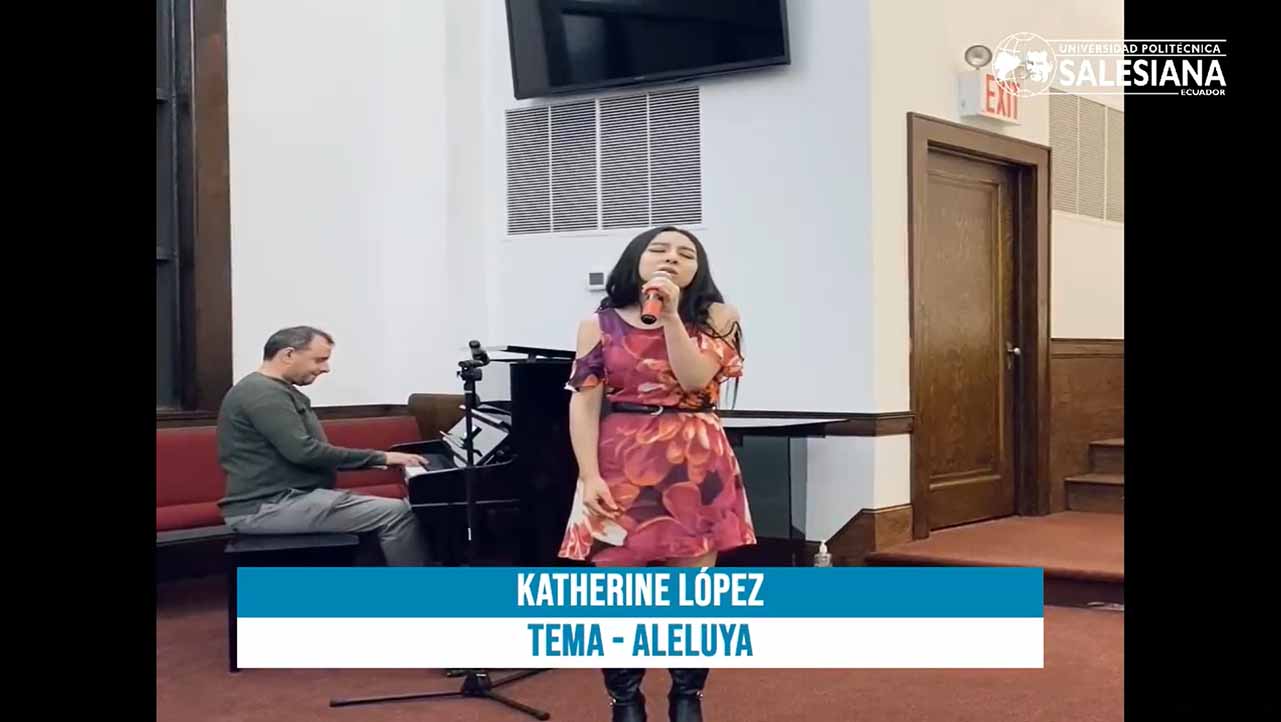 Katherine López, durante la interpretación de la canción: 