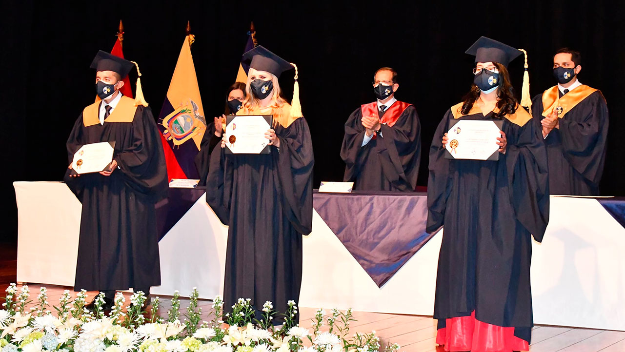 Graduados de la Universidad Politécnica Salesiana - sede Cuenca