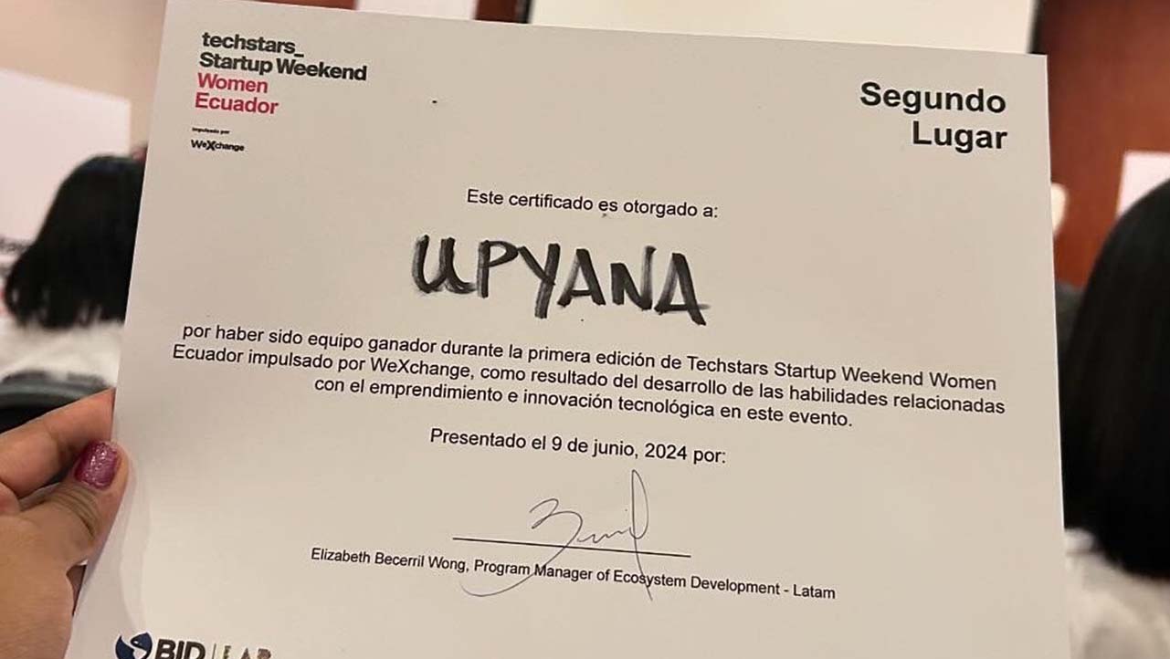 Certificado a UP-YANA