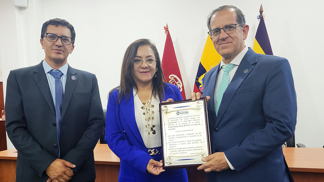 La carrera electricidad de la sede Cuenca realizó un reconocimiento a la UPS por sus 30 años