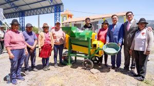 Mechanical engineering students donated equipment to the community of Quinticusig