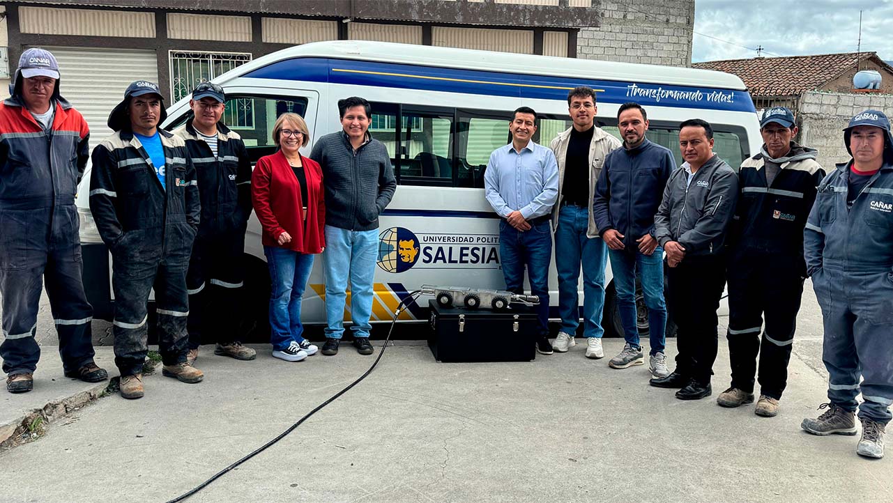 Grupo de Investigación GIDTEC junto a personeros del Municipio de Cañar