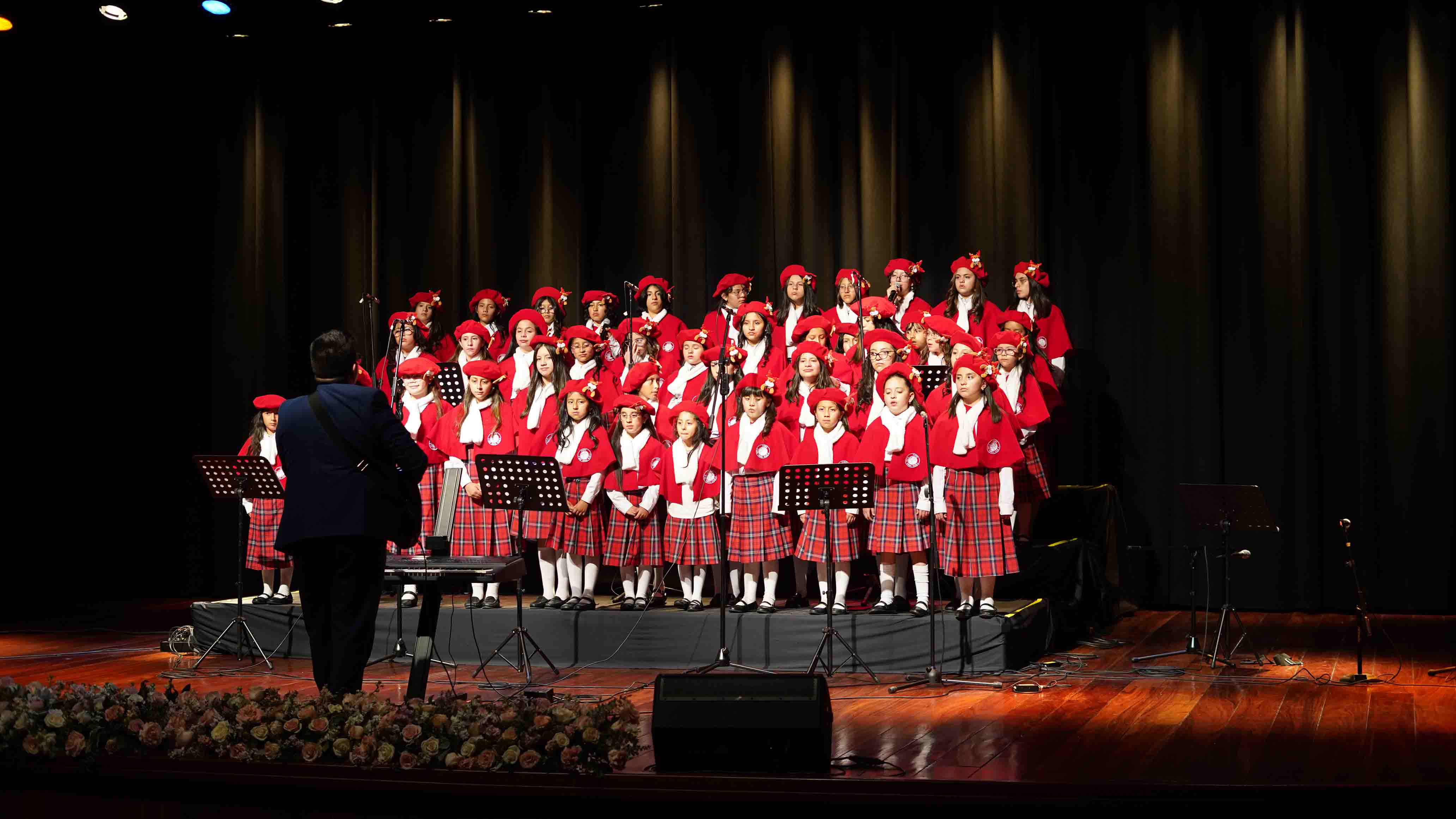 Coro de la Unidad Educativa Sor Teresa Valse