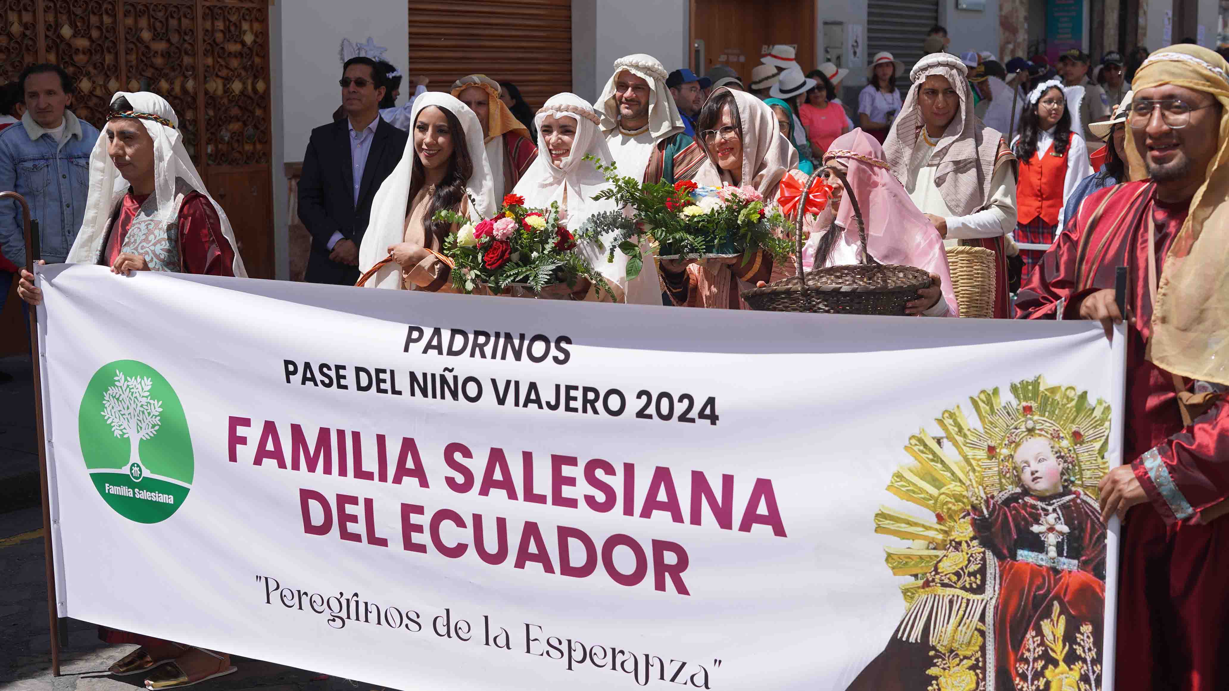 La Familia Salesiana, asumen el rol de padrinos del Niño Viajero en la ciudad de Cuenca