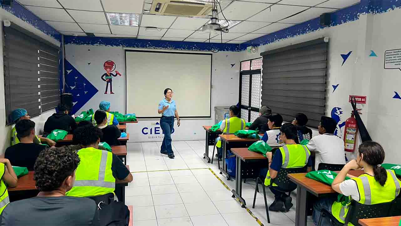 La visita también inspiró a los futuros ingenieros a convertirse en agentes de cambio en un entorno competitivo y en constante evolución