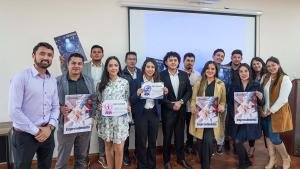 Participantes, jurados del Hult Prize UPS 2025 y colaboradores de la D.T. de Emprendimiento e Innovación de la sede Quito